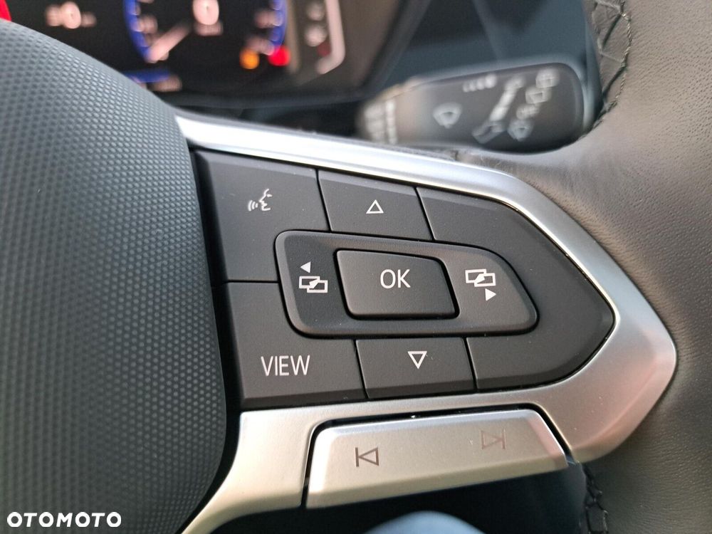 Volkswagen Touran - 30