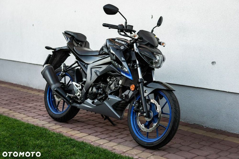 Suzuki GSX - 4