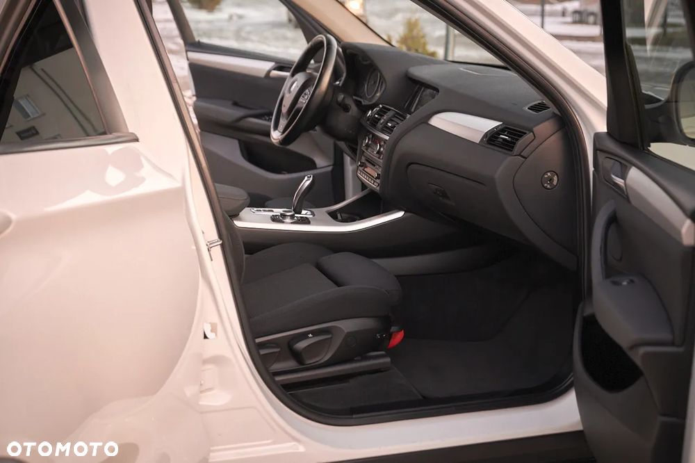 BMW X3 xDrive20d - 27