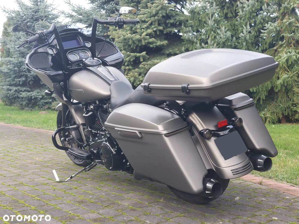 Harley-Davidson Touring Road Glide - 3