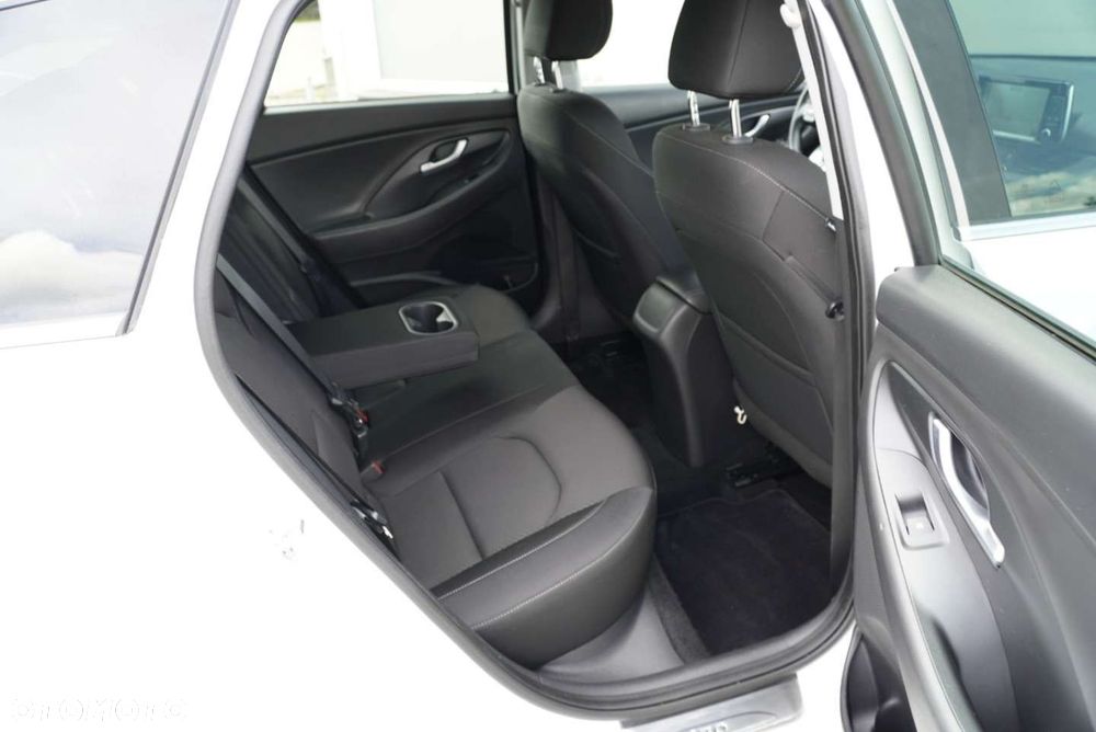 Hyundai i30 1.0 T-GDI Intro Edition - 7