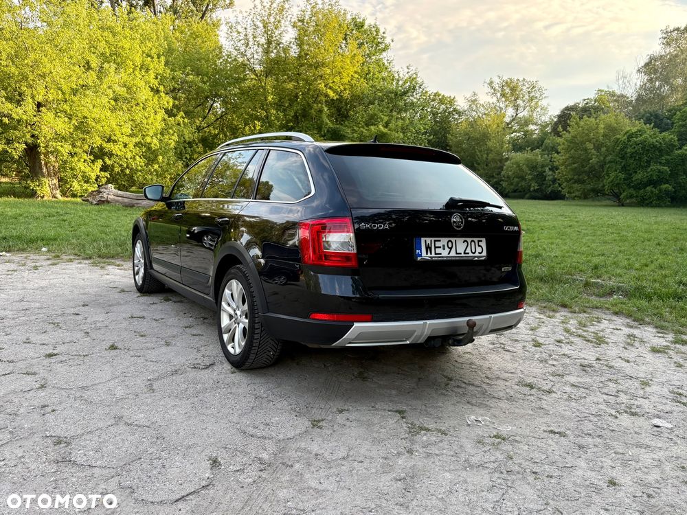 Skoda Octavia 2.0 TDI 4x4 DSG Scout - 8