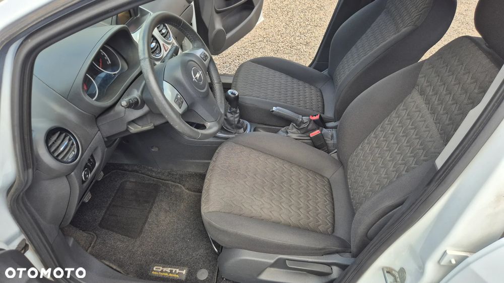 Opel Corsa 1.4 16V Active - 17