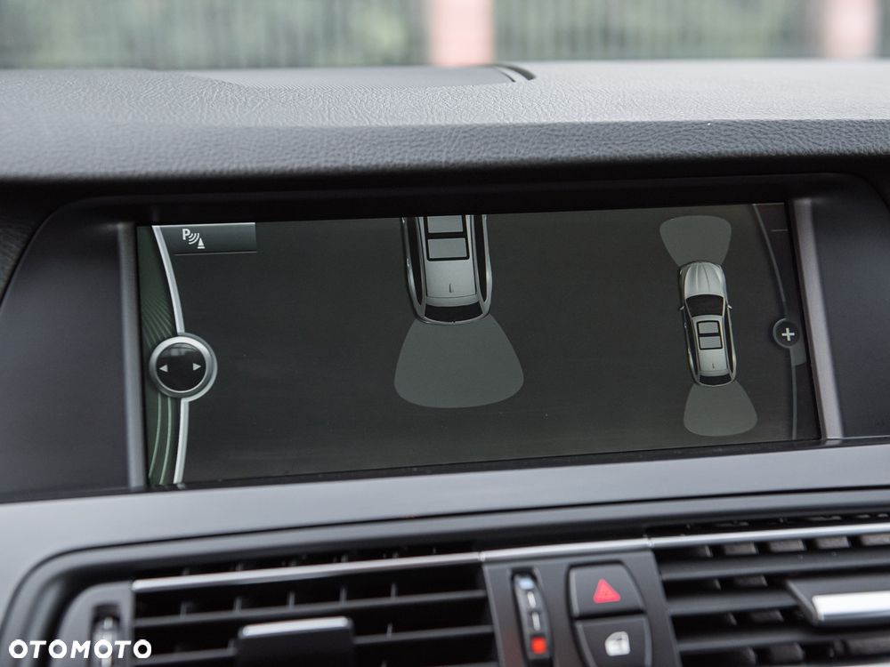BMW Seria 5 520d Luxury Line - 22
