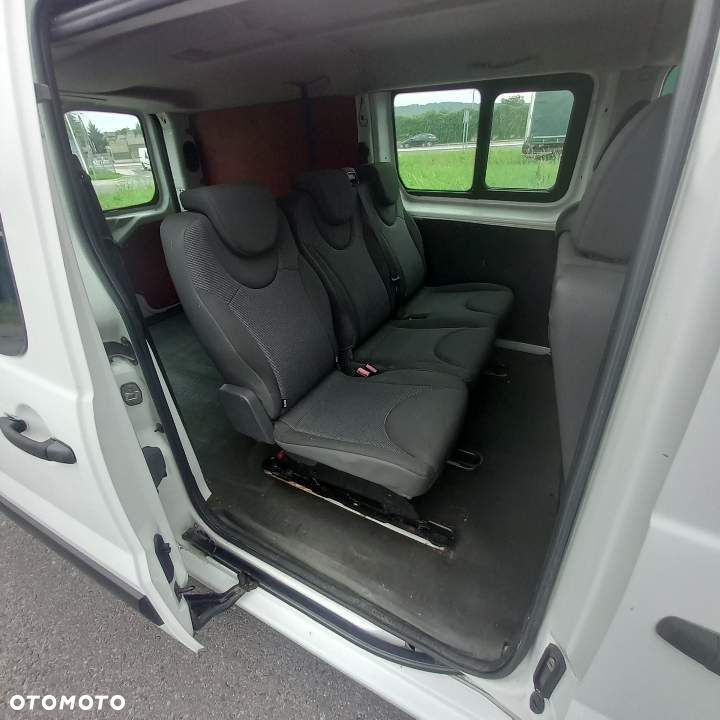 Peugeot EXPERT - 13