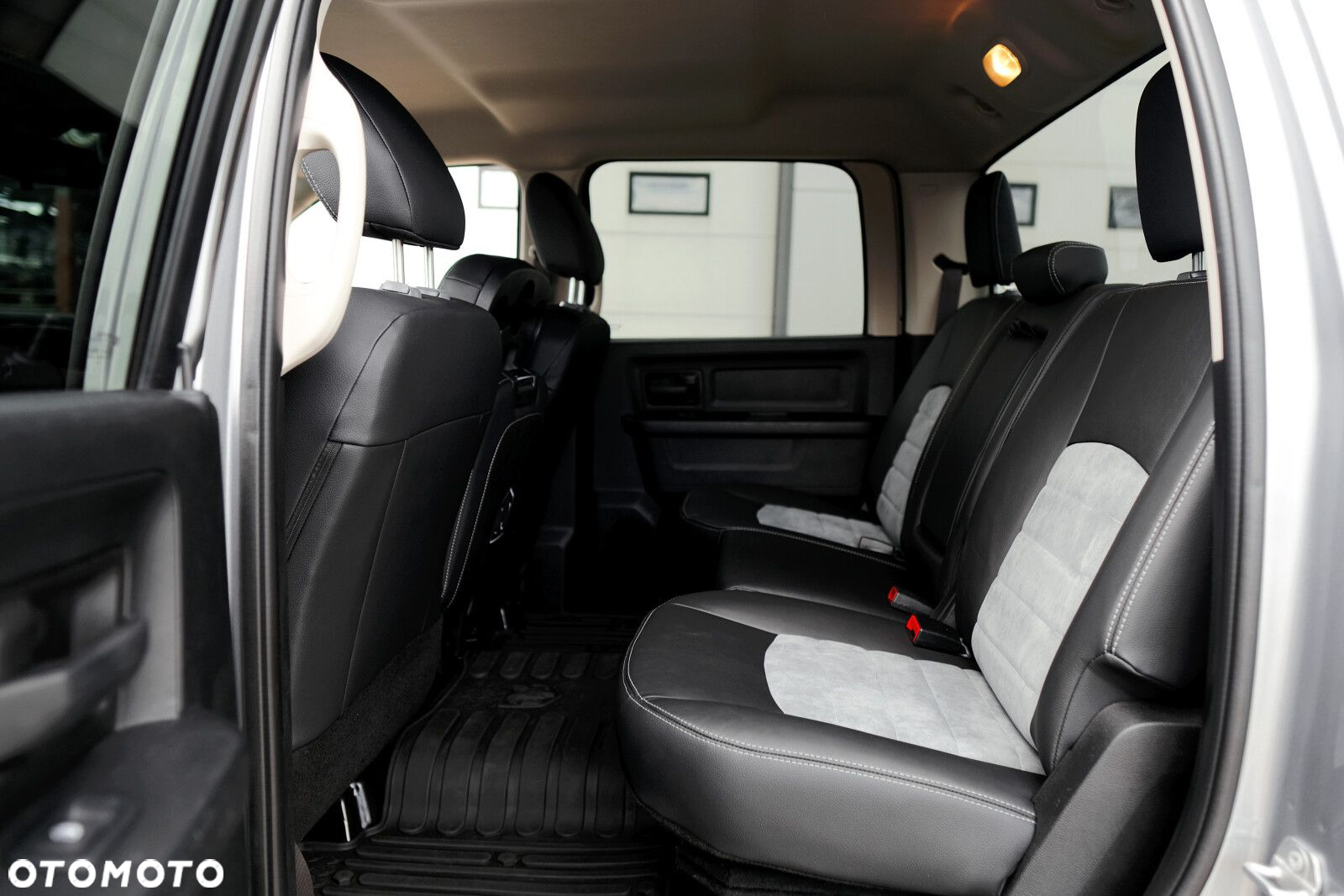 RAM 1500 - 18