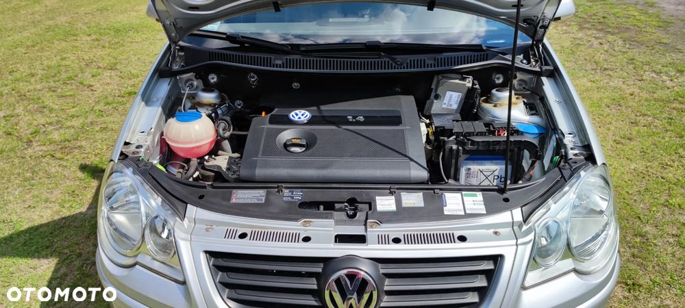 Volkswagen Polo 1.4 - 11