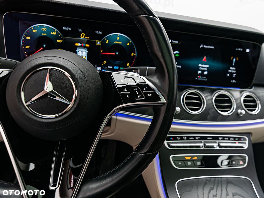 Mercedes-Benz Klasa E 220 d 4-Matic - 18