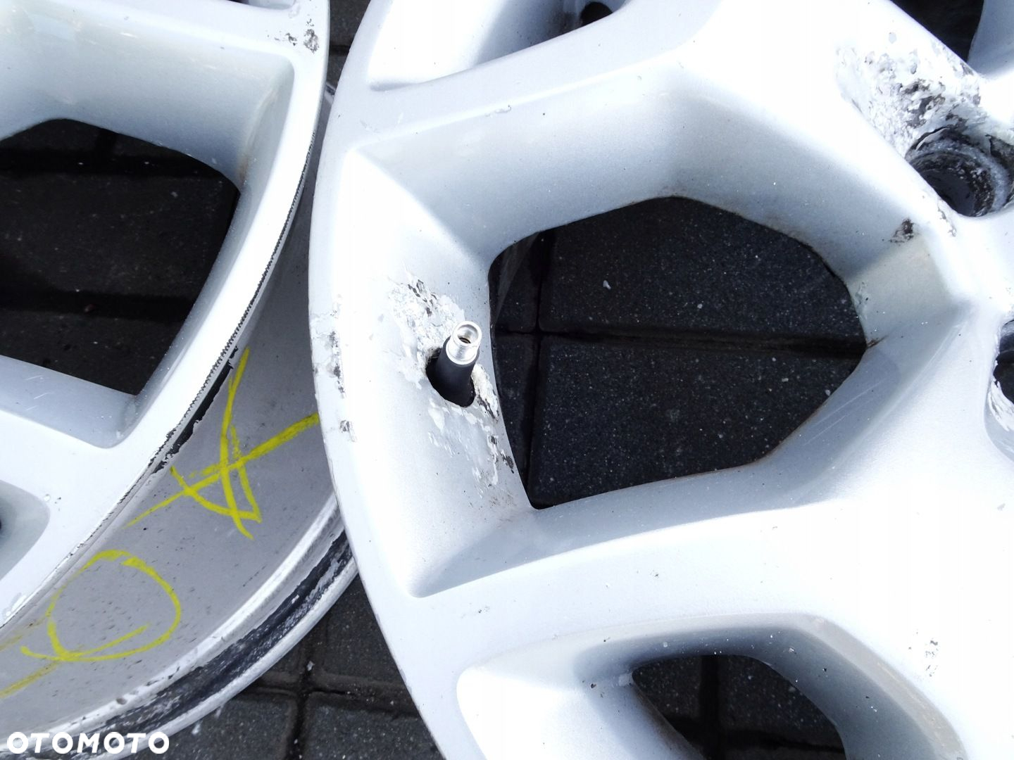 FORD KUGA MK1, MONDEO MK4, S-MAX MK1, GALAXY MK3 - FELGI 17" ALU - 9