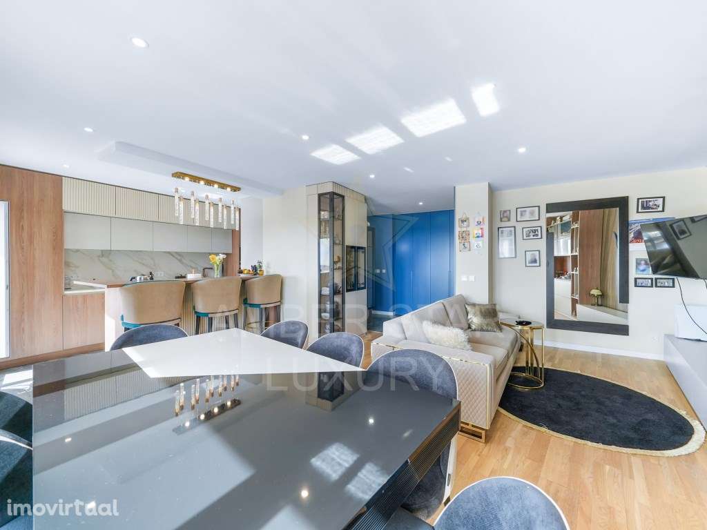 Apartamento T4 com Terraço Generoso, Campo de Ténis e Garagem, a 90... - Grande imagem: 5/47