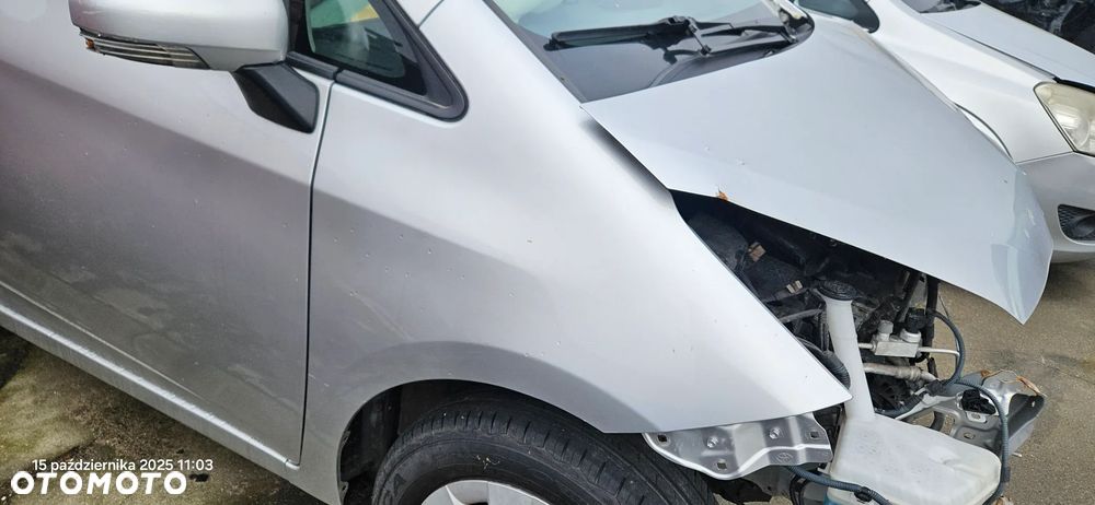 BLOTNIK LEWY PRAWY TOYOTA VERSO S  2011-2015  1F7 - 3