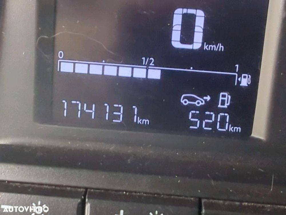 Peugeot Expert - 8