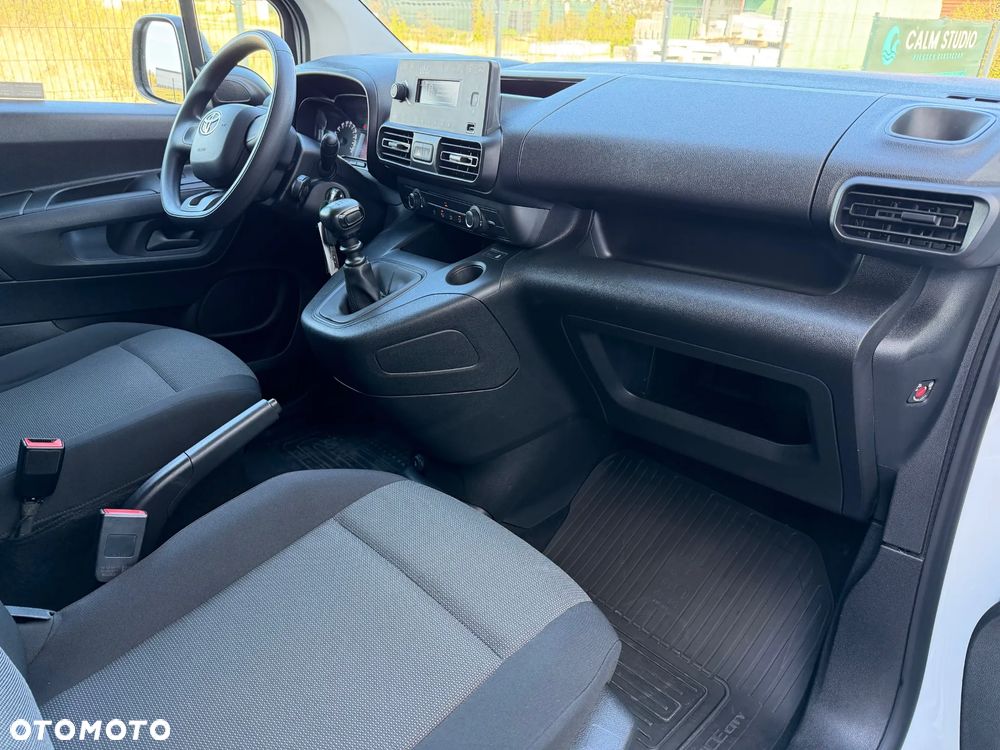 Toyota Proace City - 11