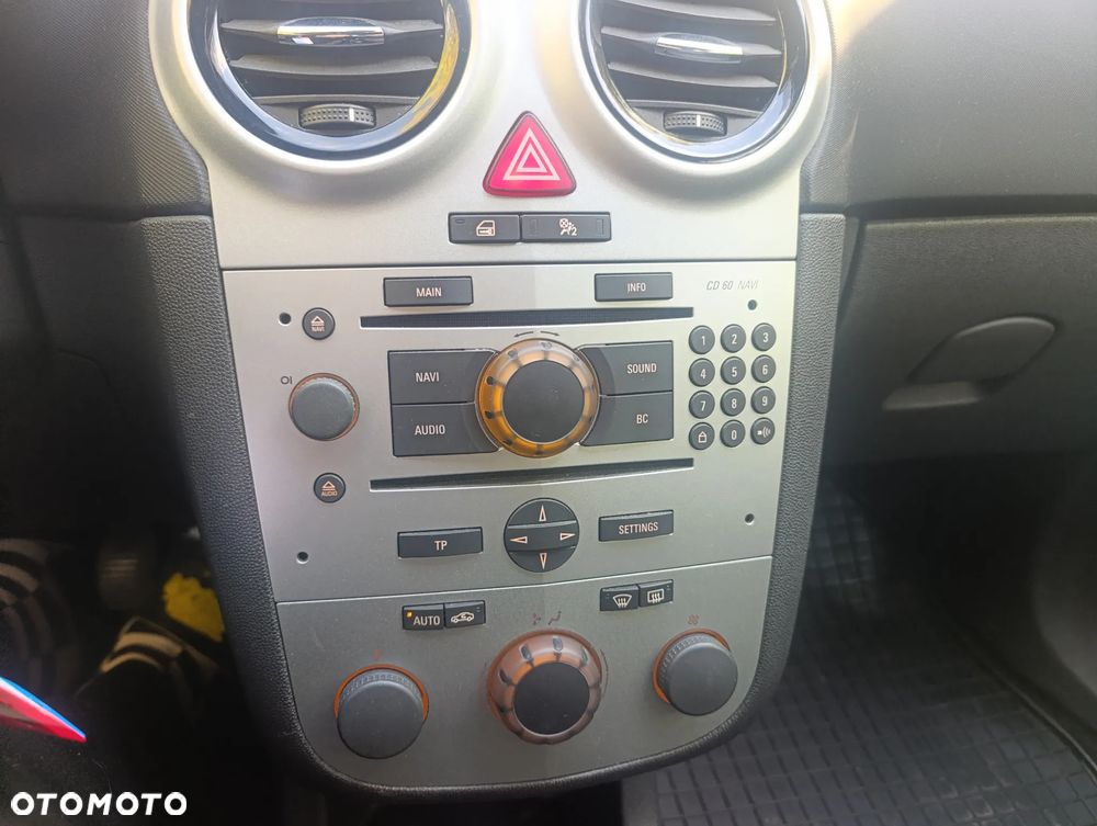 Opel Corsa 1.4 Cosmo - 16