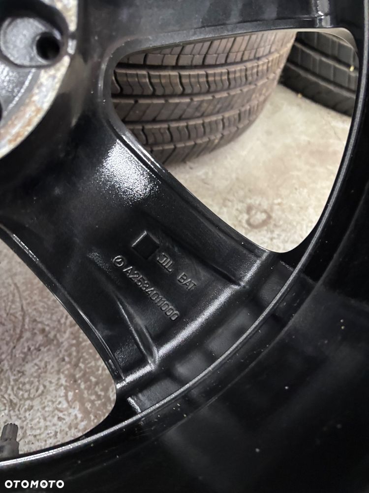 Alufelgi z Oponami Mercedes 5x112 8Jx19 ET 38 235/55/19 Nexen 24r Wielosezon - 15