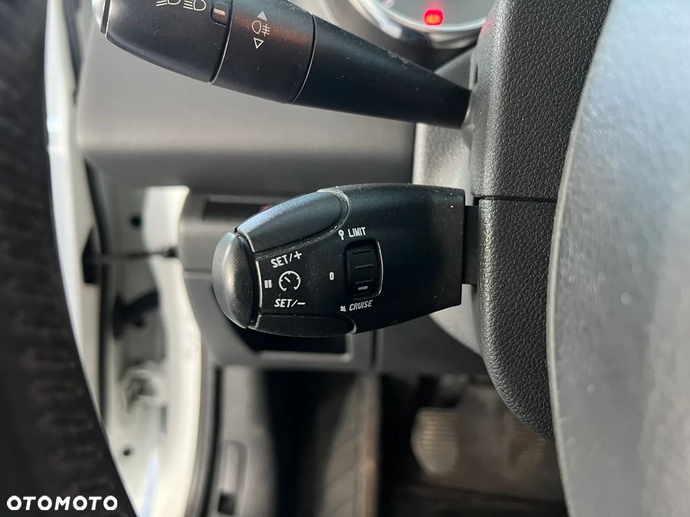 Peugeot 3008 1.6 HDi Trendy - 22