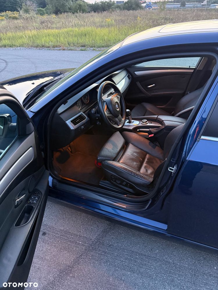 BMW Seria 5 520d - 22