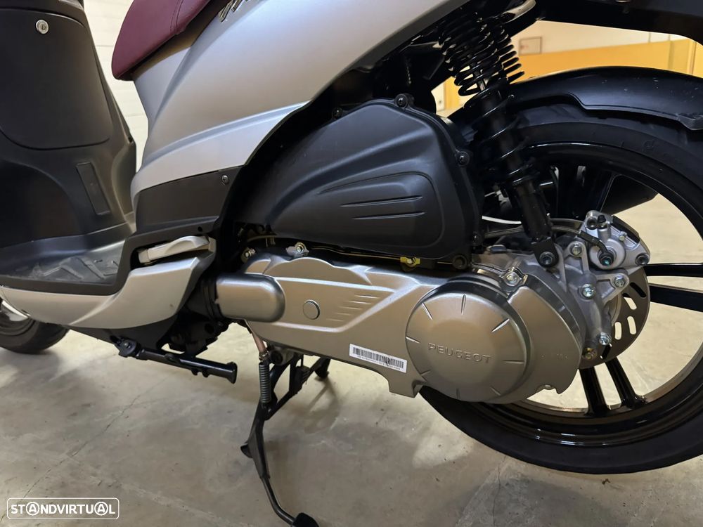 Peugeot Tweet 125 - 4