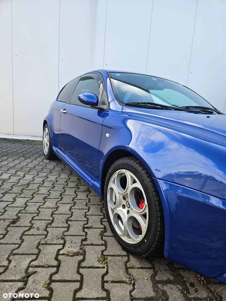 Alfa Romeo 147 3.2 V6 24V GTA - 10