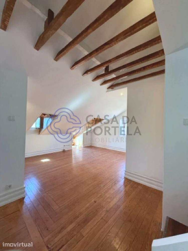 Apartamento T4 com Elevador e Vista sobre o Jardim Botanico | Príncipe - Grande imagem: 4/17