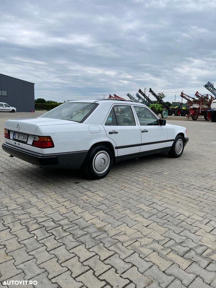 Mercedes-Benz W124 - 4