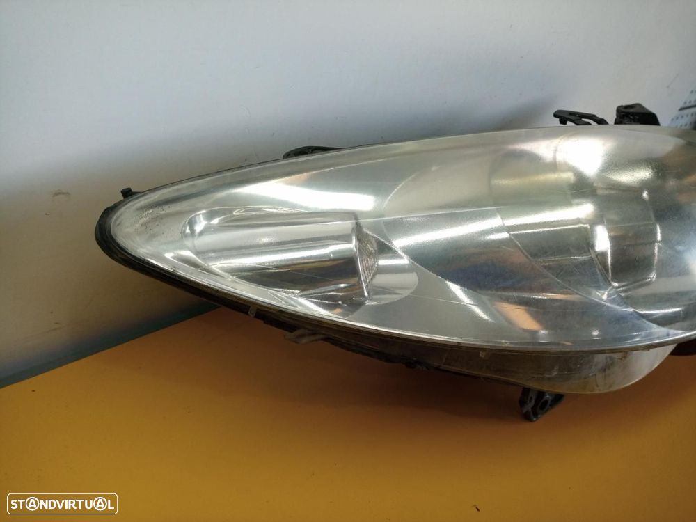 FAROL DIREITO PEUGEOT 307 BREAK SW S2 - 2