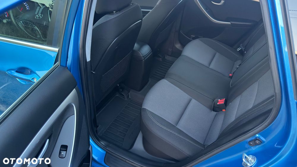 Hyundai i30 1.6 GDI Comfort - 12