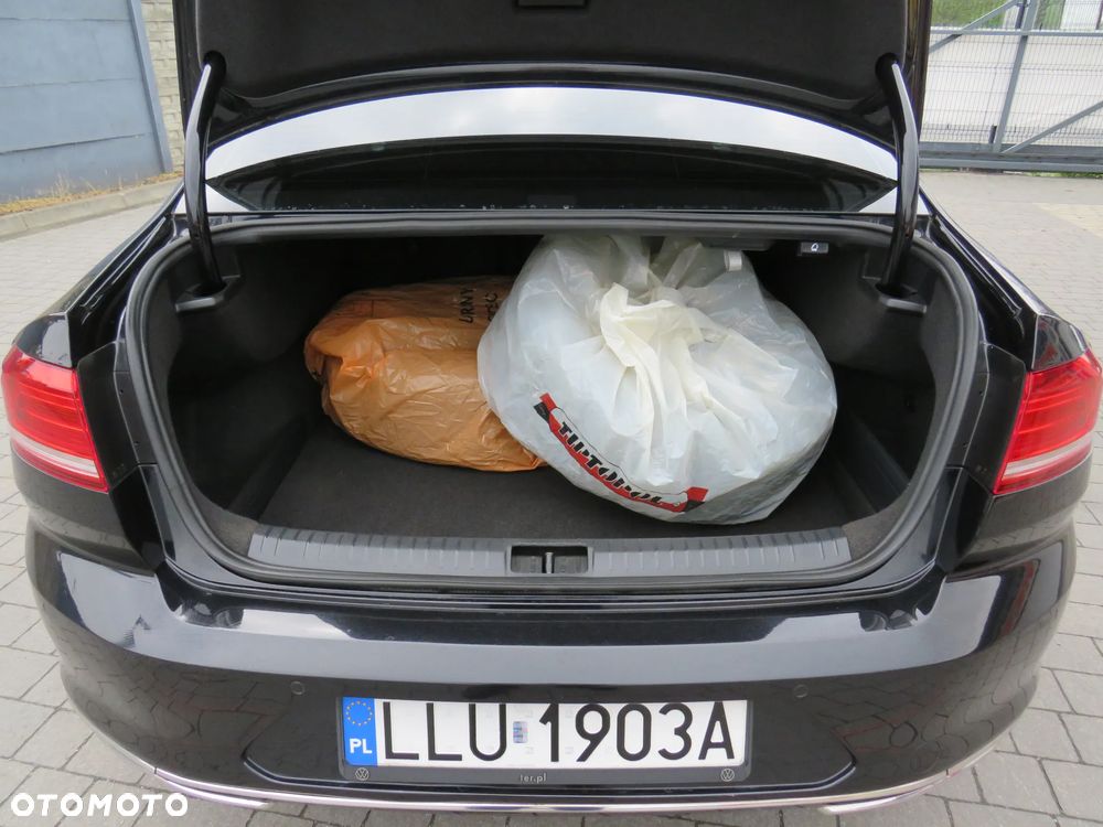 Volkswagen Passat 1.6 TDI (BlueMotion Technology) DSG Trendline - 33