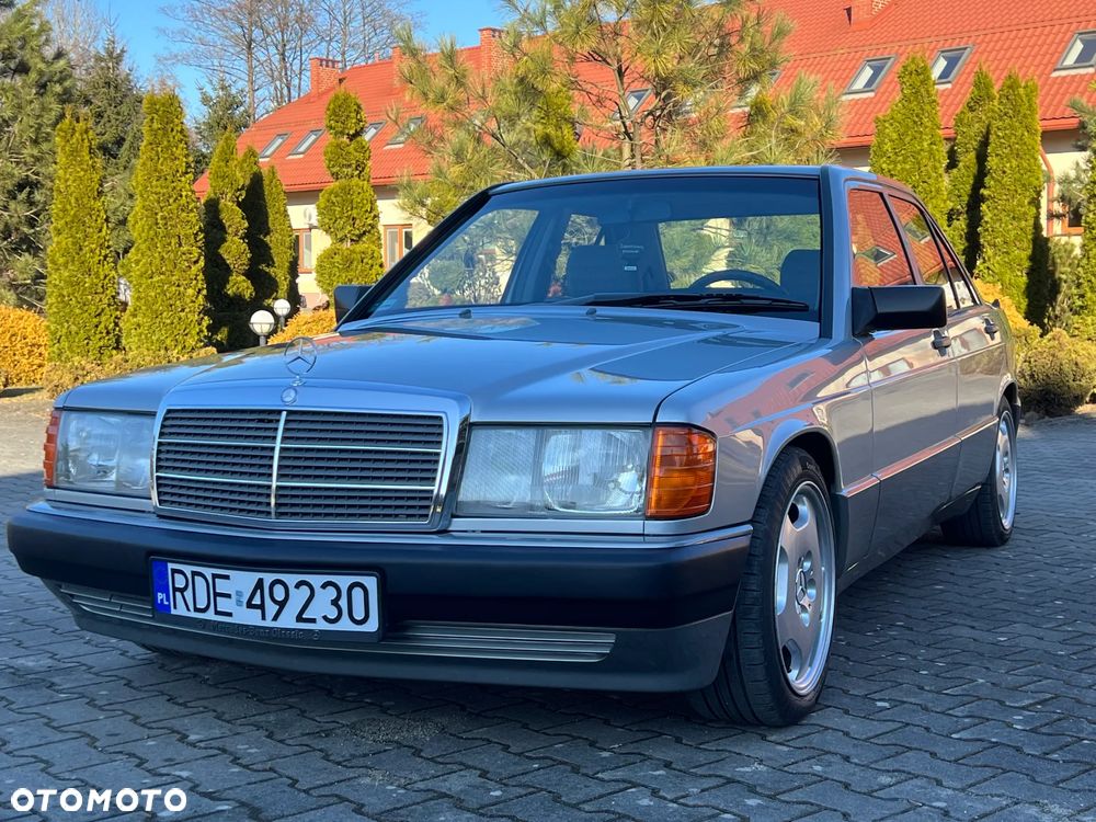 Mercedes-Benz W201 (190) - 16