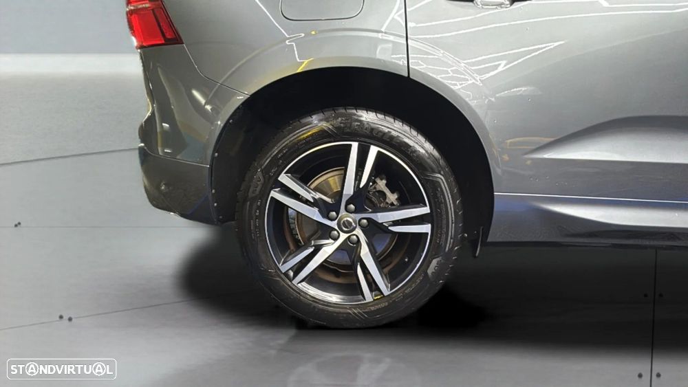 Volvo XC 60 2.0 T8 PHEV R-Design AWD - 26