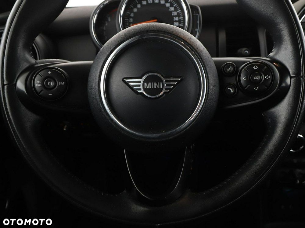MINI ONE - 22