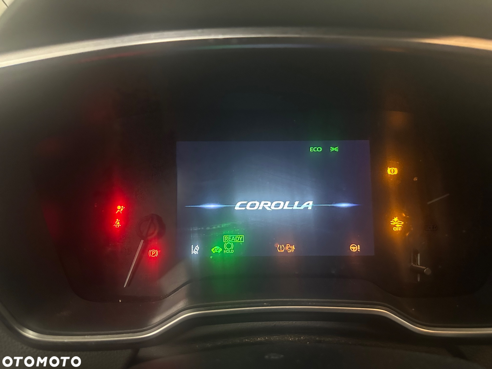 Toyota Corolla 1.8 Hybrid Comfort - 10