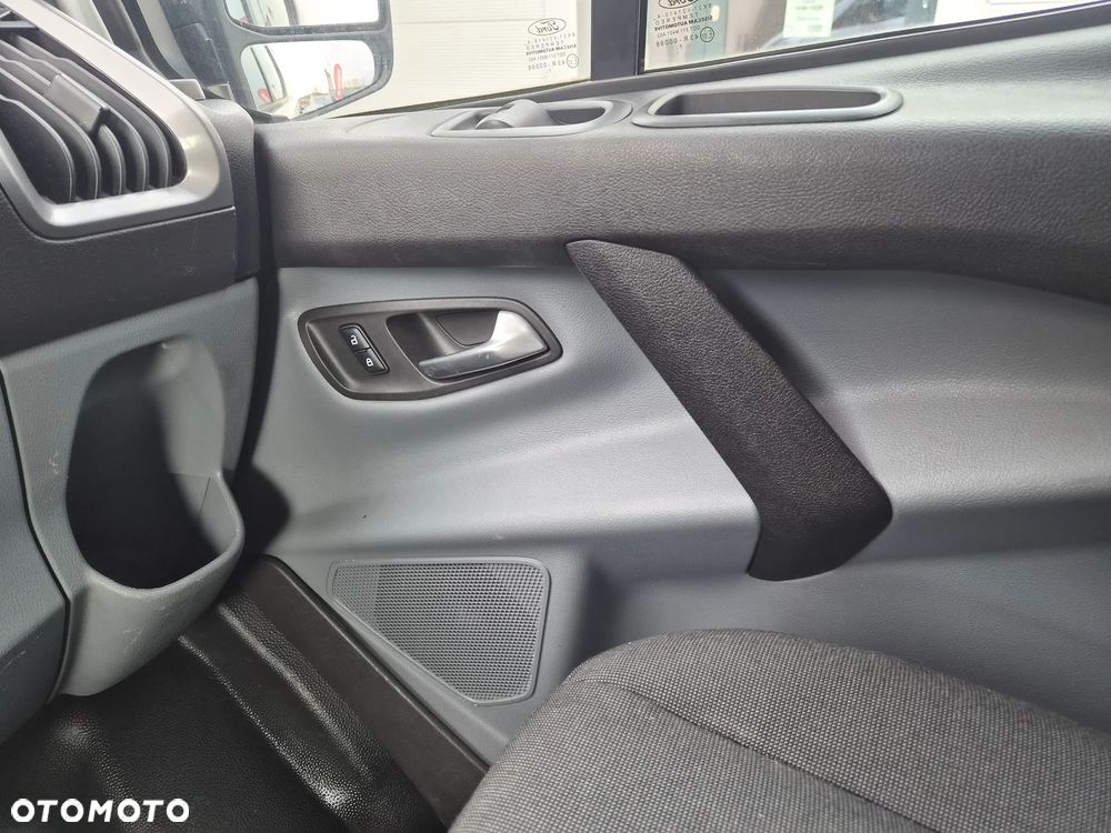 Ford TRANSIT CUSTOM - 5