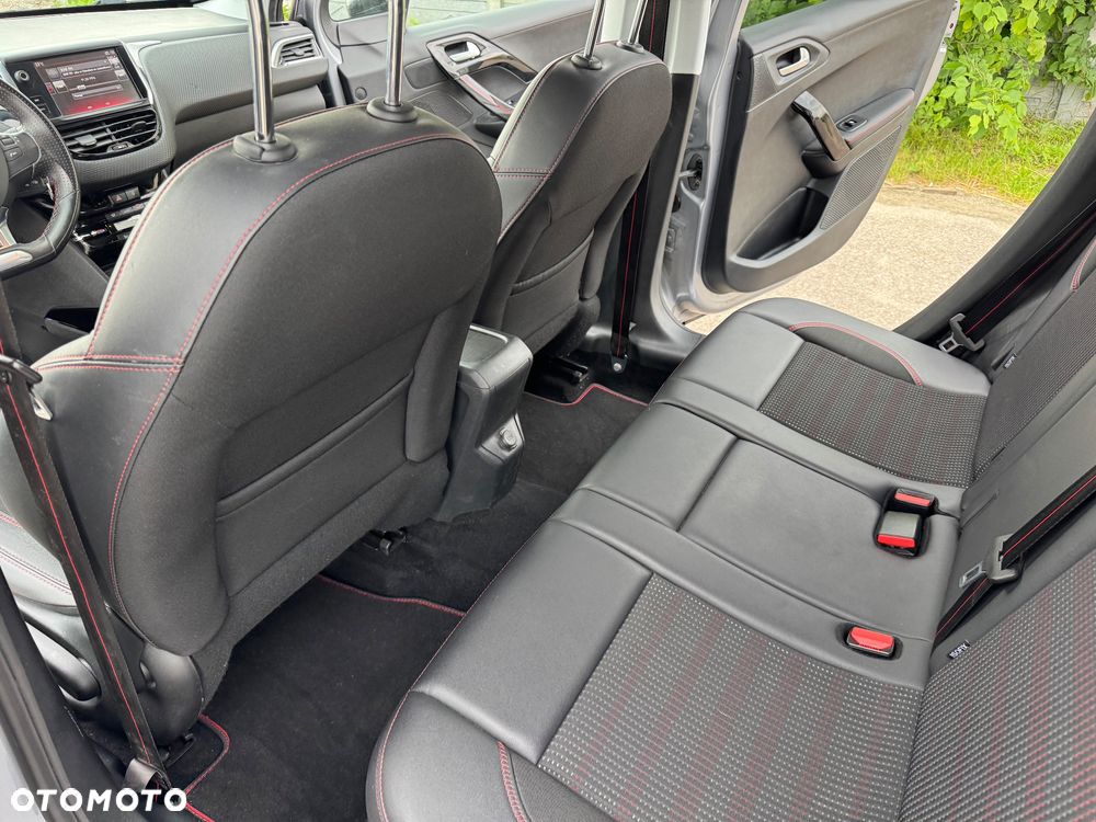Peugeot 2008 PureTech 110 Stop&Start GT-Line Edition - 8