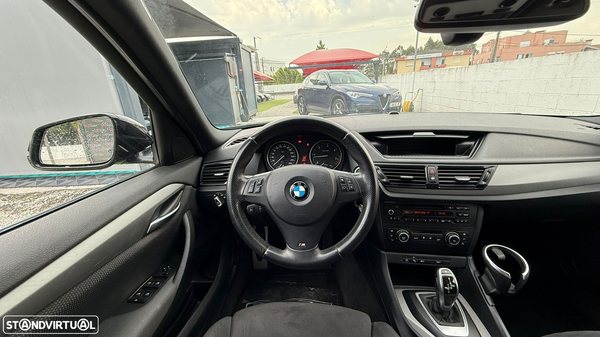 BMW X1 18 d sDrive Auto Pack M - 19