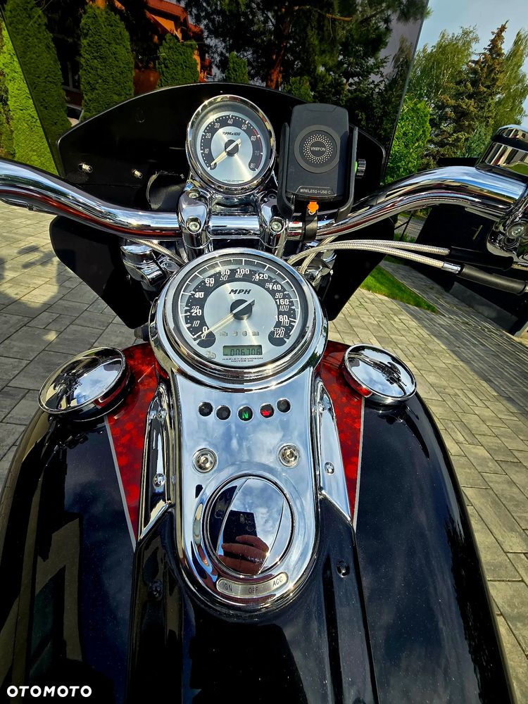 Harley-Davidson Dyna Fat Bob - 7