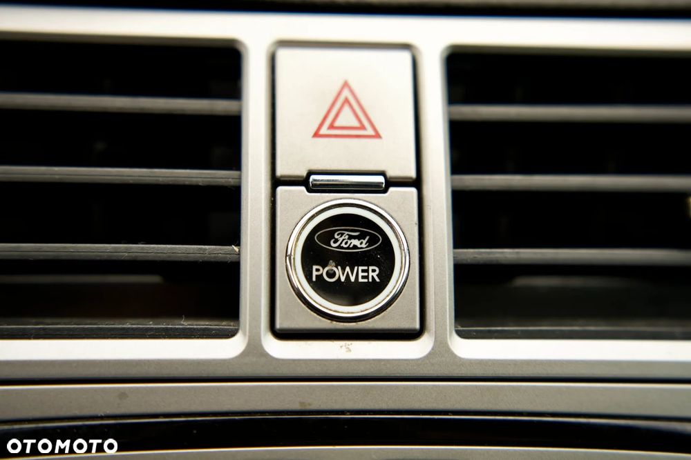 Ford Kuga 2.5 4x4 White Magic - 15