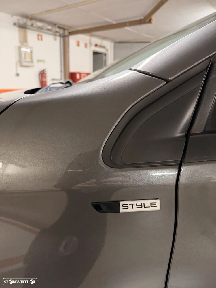 Peugeot 2008 1.6 BlueHDi Style - 13