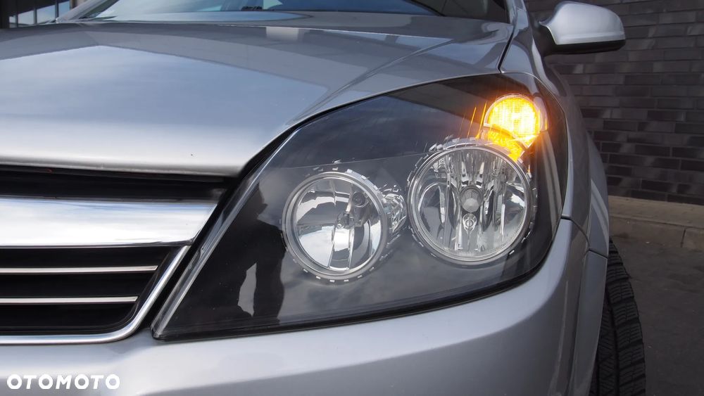 Opel Astra 1.6 Enjoy - 20