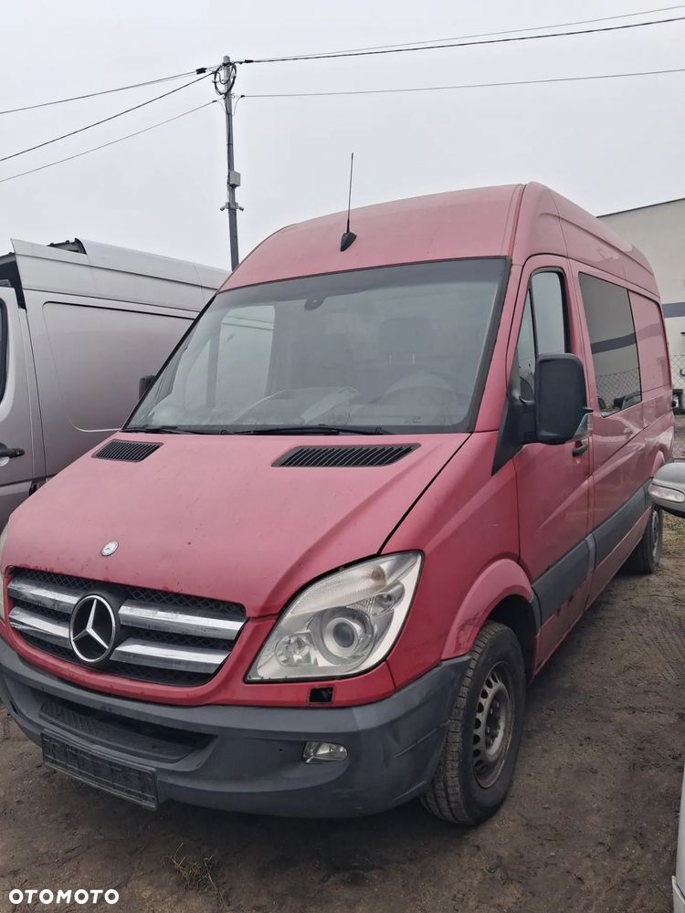 Mercedes-Benz Sprinter - 8