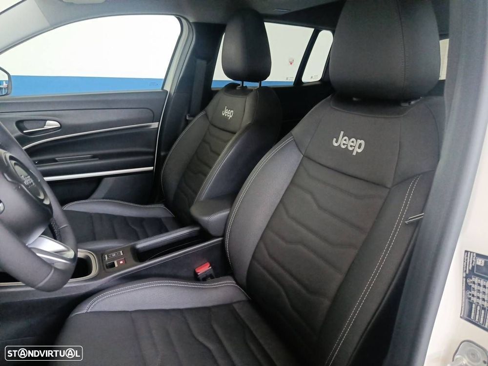 Jeep Avenger Summit - 9