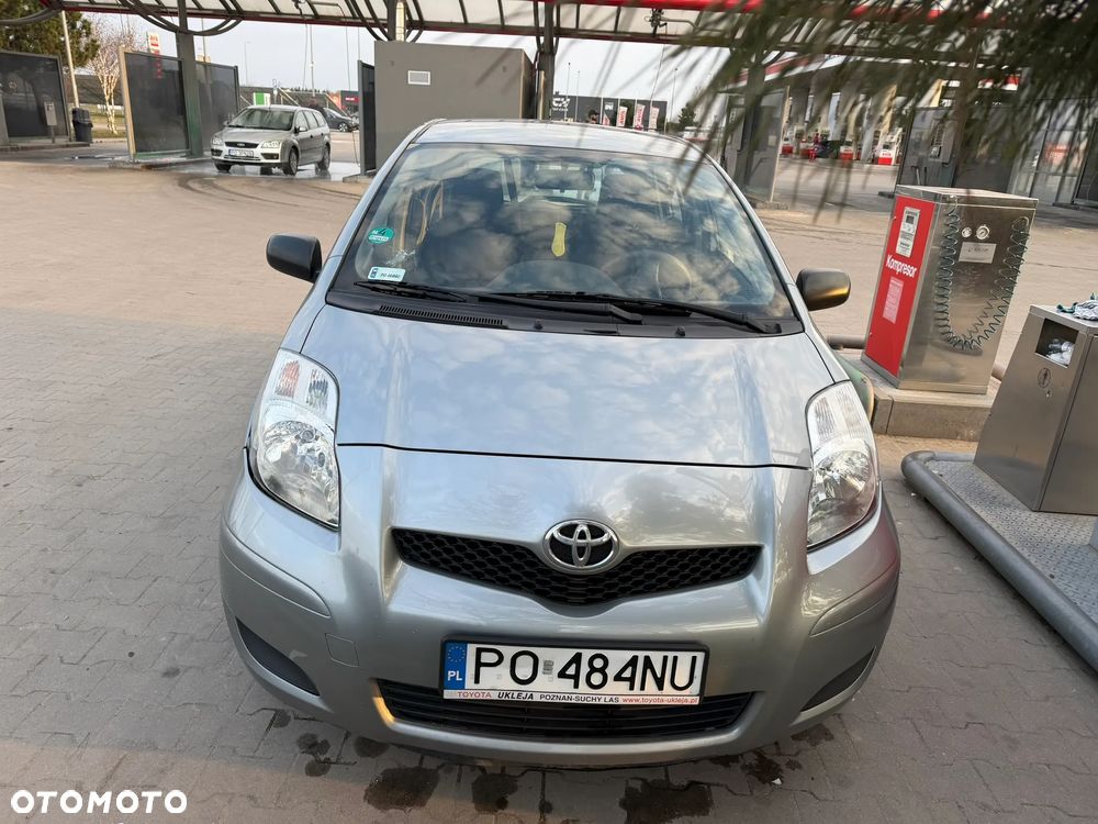 Toyota Yaris 1.0 Luna EU5 - 1