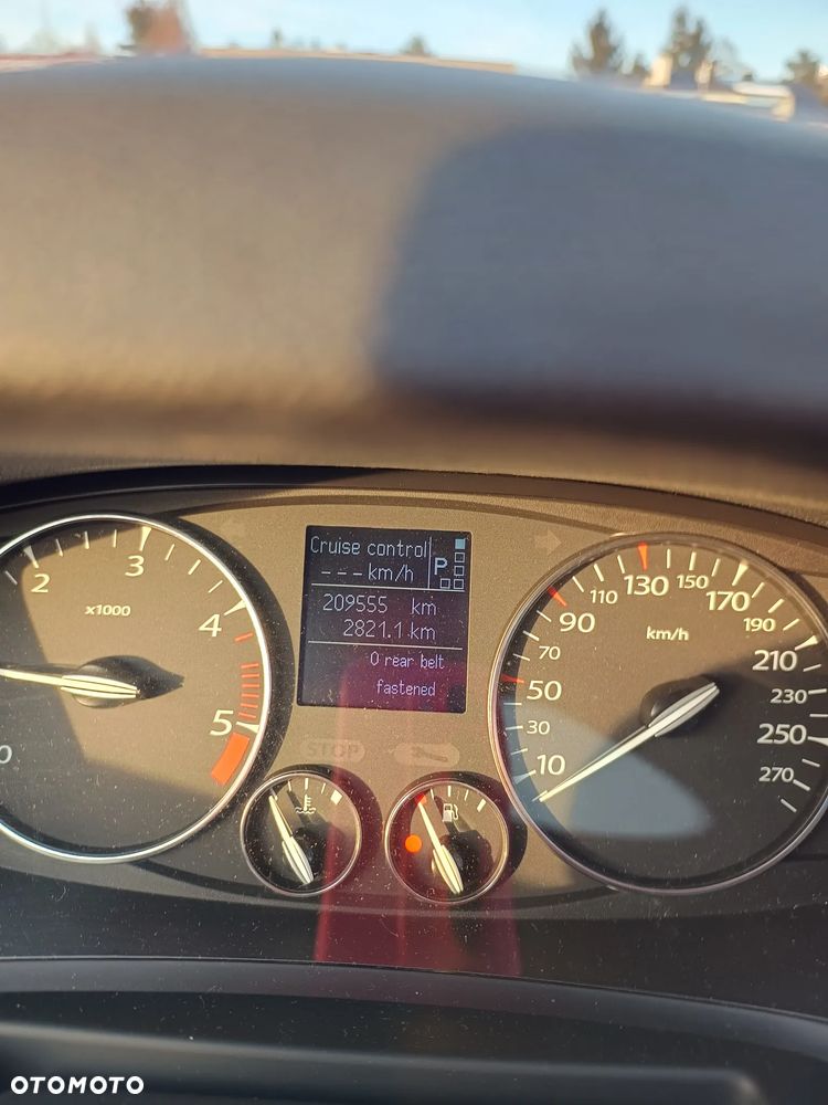 Renault Laguna 2.0 DCi Initiale - 16