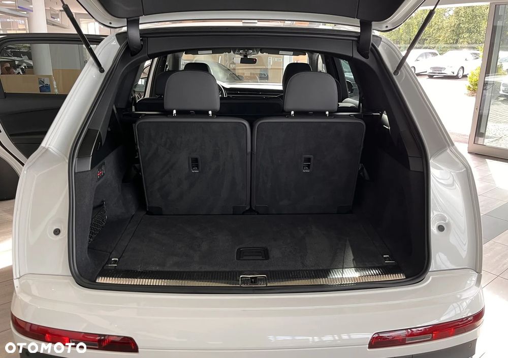 Audi Q7 - 35