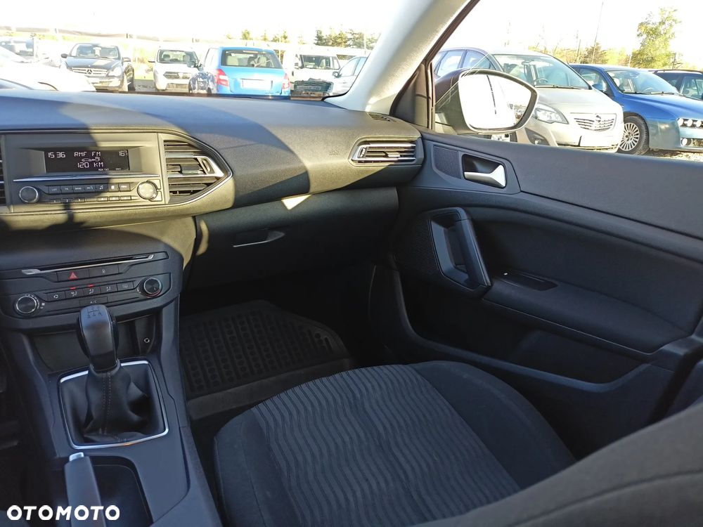 Peugeot 308 - 13