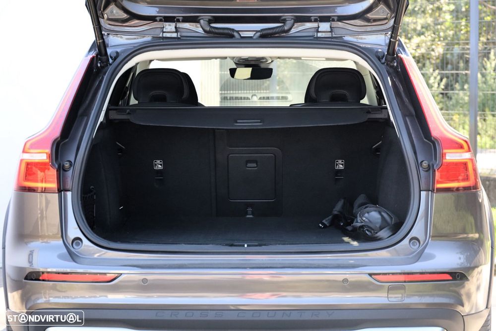 Volvo V60 Cross Country 2.0 B4 Geartronic - 5