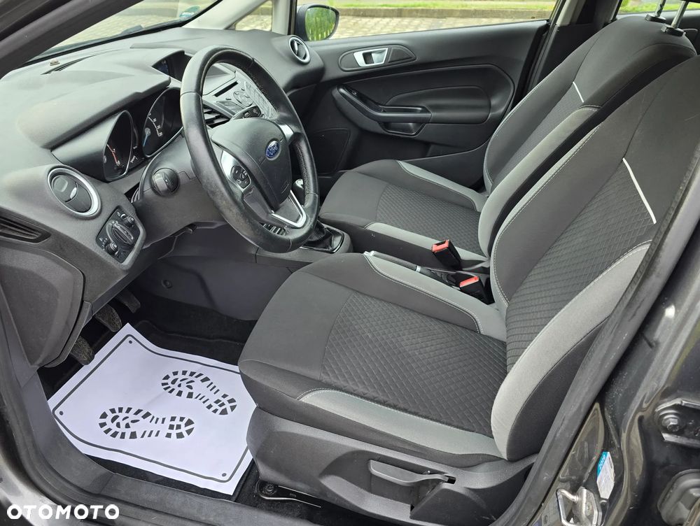 Ford Fiesta 1.25 Ambiente - 25