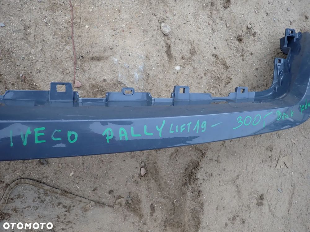 IVECO DAILY LIFT 19+ LISTWA GRILLA - 2