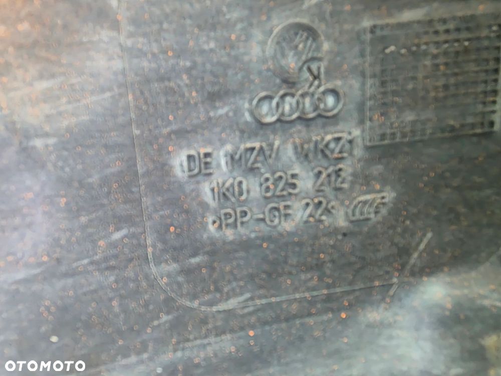 OSŁONA PŁYTA PODWOZIA PRAWA AUDI A3 8P 1K0825212 - 9