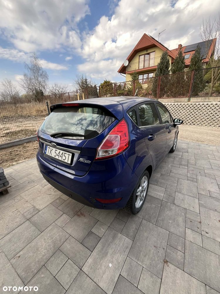Ford Fiesta 1.5 TDCi Ambiente - 2